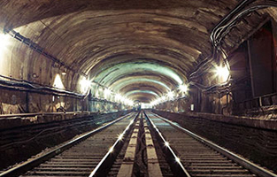 В Синьцзяне построили длиннейший железнодорожный туннель