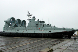 Украина отправила в Китай уникальный боевой корабль